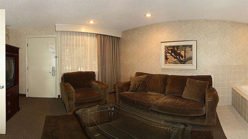 Quality Inn ואוסאו מראה חיצוני תמונה