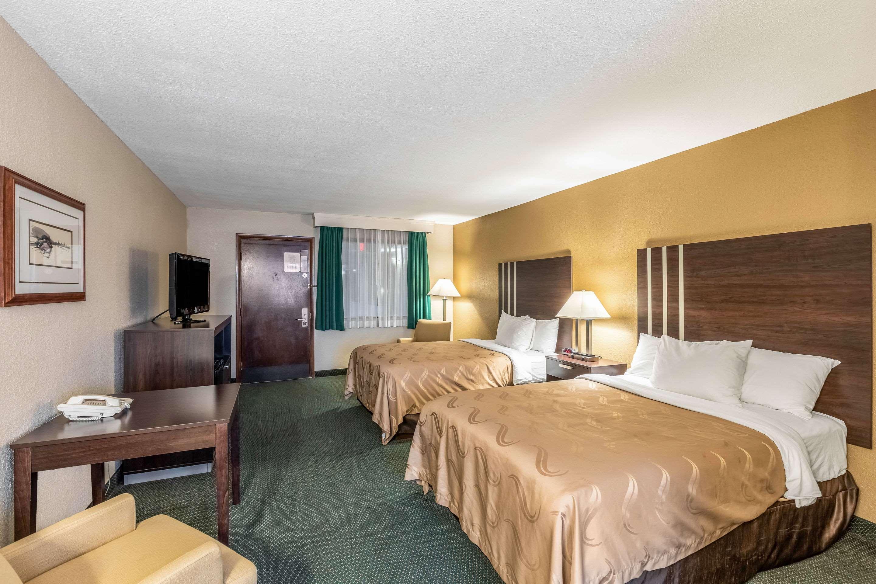 Quality Inn ואוסאו מראה חיצוני תמונה
