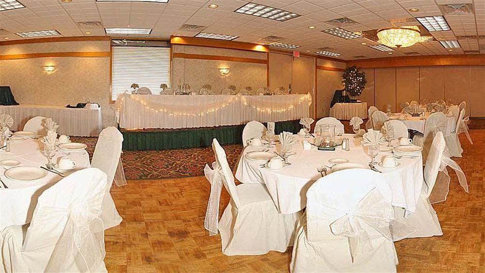 Quality Inn ואוסאו מראה חיצוני תמונה