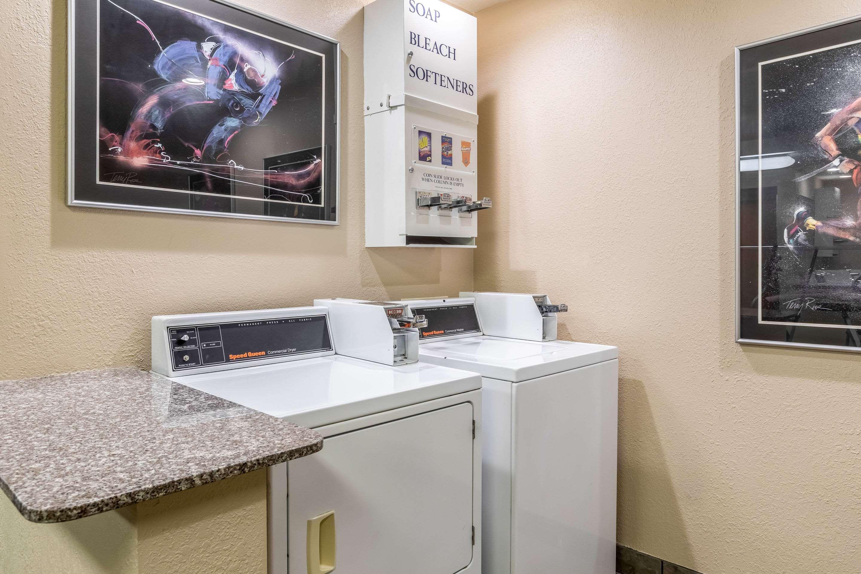 Quality Inn ואוסאו מראה חיצוני תמונה